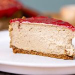 Spekulatius-Cheesecake-mit-Beeren
