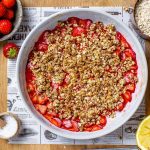 fertig-gebackener-Beeren-Crumble