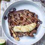 vegane-Waffeln-mit-Banane-und-Nussmus